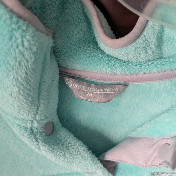 Fleece jacket - Picture 3 of 3